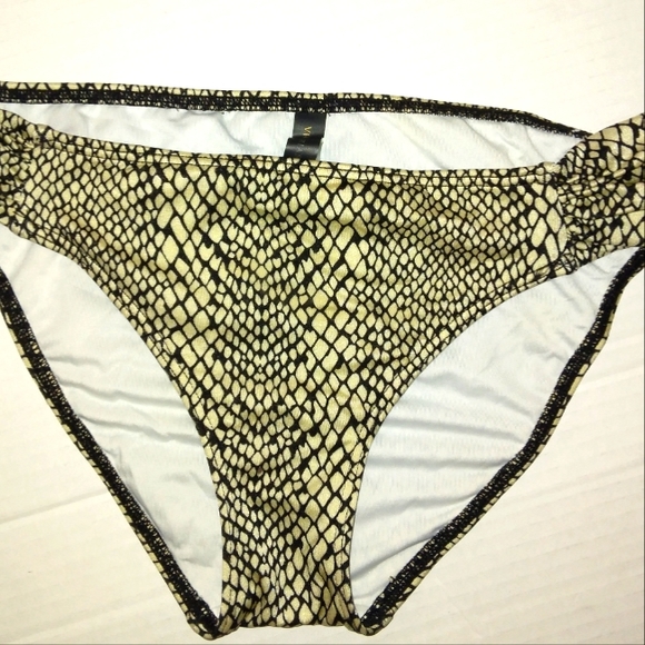 EUC☆VICTORIA'S SECRET☆Python Print Bikini Bottom☆Medium☆ - Picture 2 of 9